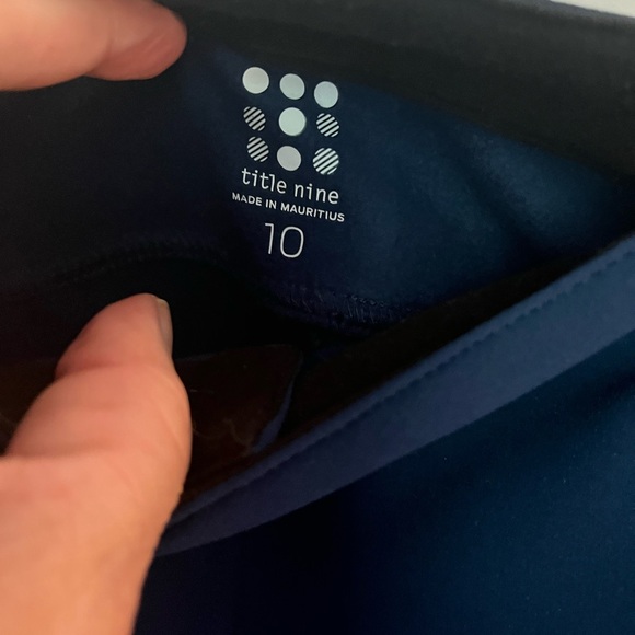 Title Nine Valhalla Softshell Skirt Size 10 - Picture 3 of 3